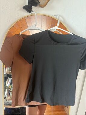 Basic Black Short Sleeve Tee with Brown Tee Bundle